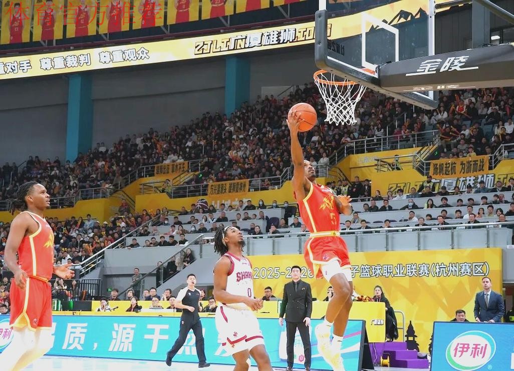 CBA新赛季常规赛揭幕战 浙江方兴渡赢下开门红